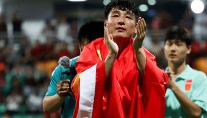 爱游戏体育官方入口-武磊：非常感谢邵导非常感谢足协给我一个机会完成百场